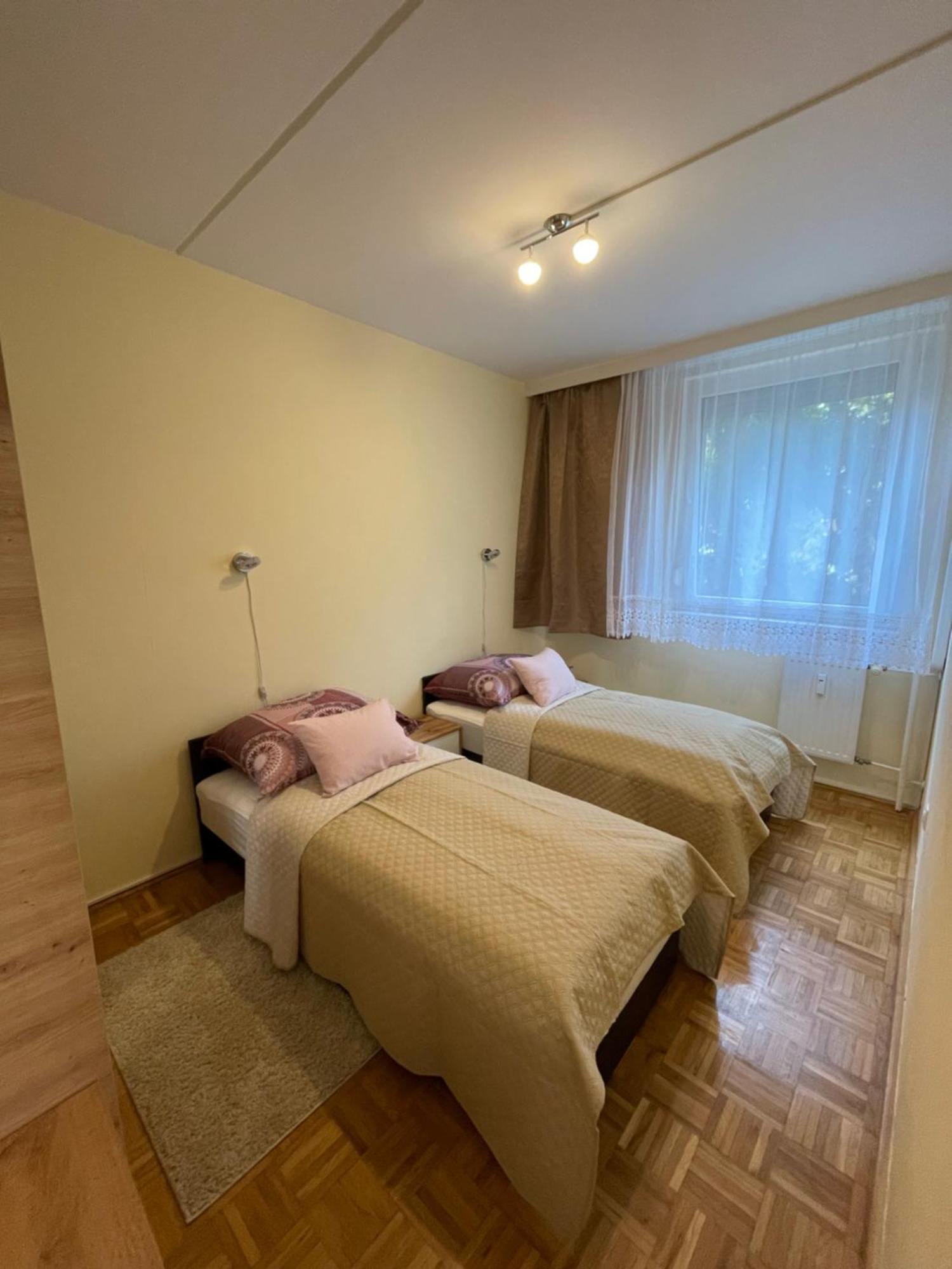 Gvadanyi Rezidencia Apartment Budapest Bagian luar foto